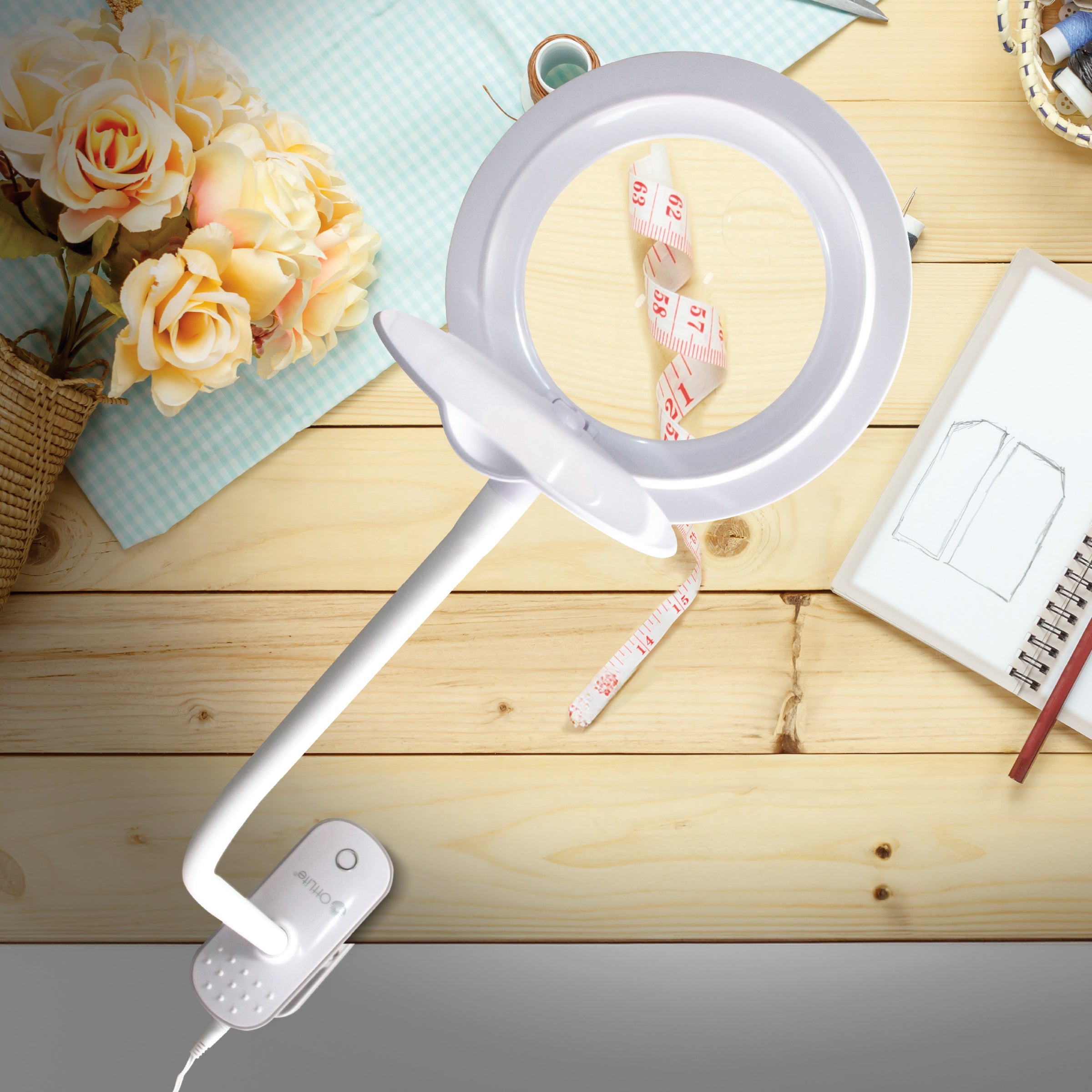 Lighted Magnifier Clip Lamp